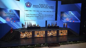 img-title USNI Gelar Wisuda ke-24 di Trans Studio Cibubur
