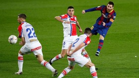 Momen Salah PSG, Tantang Messi 'Gila'