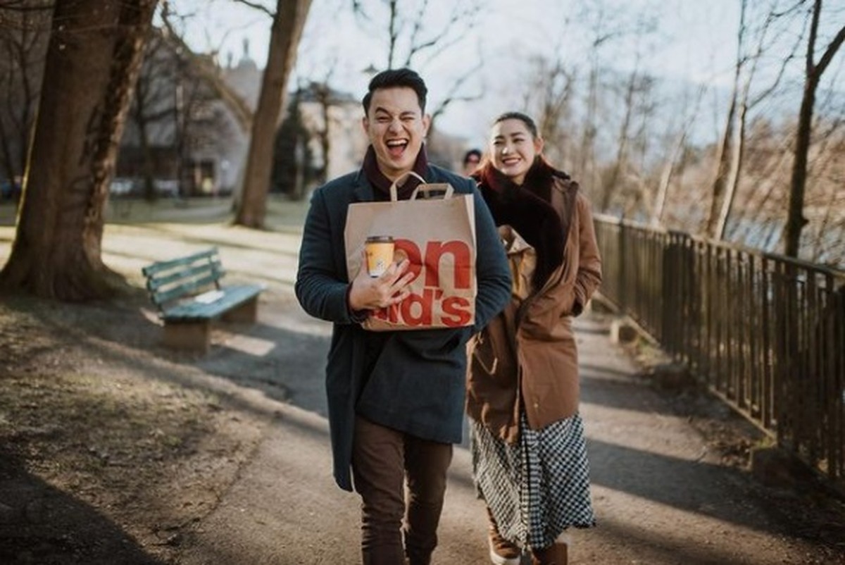 billy davidson menikah