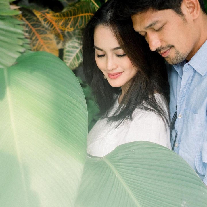 <p>Pasangan yang menikah pada 30 Januari 2021 ini membagikan momen honeymoon mereka di Instagram. (Foto: Instagram @ririnekawati)</p>