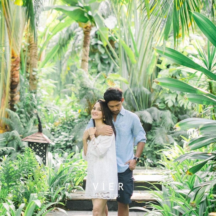 <p>Ririn Ekawati dan Ibnu Jamil menghabiskan waktu bersama usai menikah di Bali, Bunda. (Foto: Instagram @ririnekawati)</p>