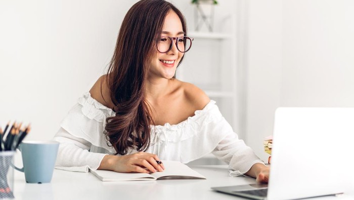 Work From Hotel, Opsi yang Bisa Kamu Pilih Karena Bosan Work From Home