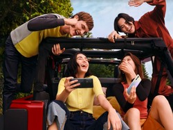 Abadikan Momen Staycation Seru dengan AI Mixed Portrait OPPO Reno5