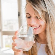 3 Alasan Mengapa Minum Sebelum Makan Itu Penting
