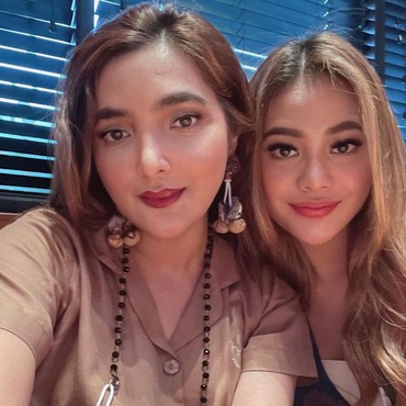 Tak Bisa Temani Aurel yang Keguguran, Ini Doa Ashanty dari Turki