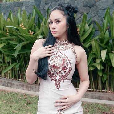 Denise Chariesta Mengaku Nyesal Kenalkan Medina Zein pada Uya Kuya