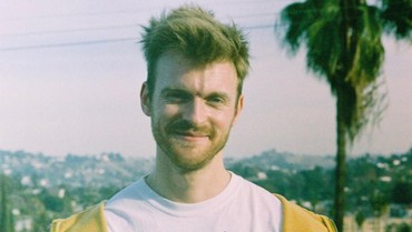Lirik Lagi Only A Lifetime - FINNEAS