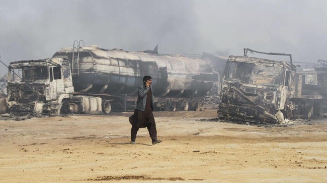 FOTO: Ledakan Besar di Perbatasan Afghanistan-Iran
