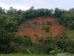 Ini Penampakan Longsor Nganjuk yang Timbun 16 Orang