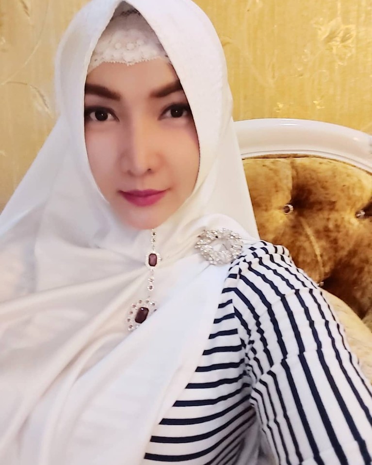 Roro Fitria Roro Fitria