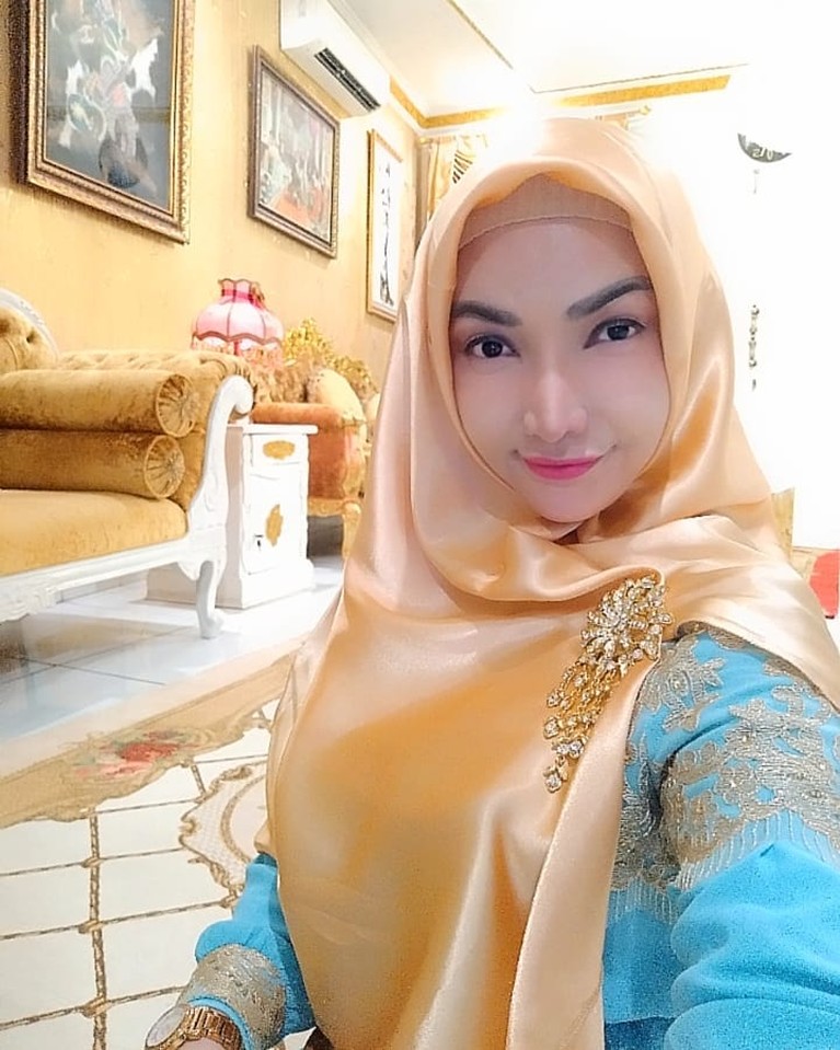 Roro Fitria Roro Fitria