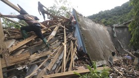 FOTO: Longsor di Nganjuk Telan Korban Jiwa