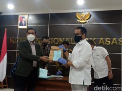 Komnas HAM Serahkan 16 Barang Bukti Investigasi Kasus Km 50 ke Polri