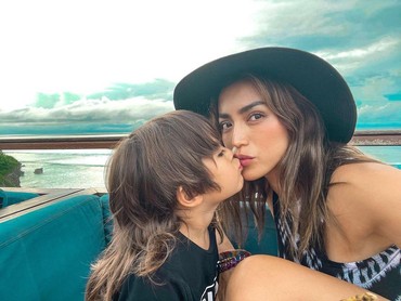Viral Pengantin Ditoyor VS Jedar Kaget dengan Tato Baru Vincent Verhaag