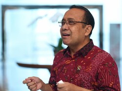 Kelakar Pratikno Minta Koleksi Batik Jokowi Saat Berkemas: Belum Dikasih