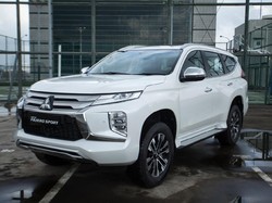Pajero Sport Facelift Vs Toyota Fortuner, Pilih Mana?