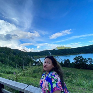 Sosok Olivia Nathania, Putri Sulung Nia Daniaty yang Akan Lepas Status Janda