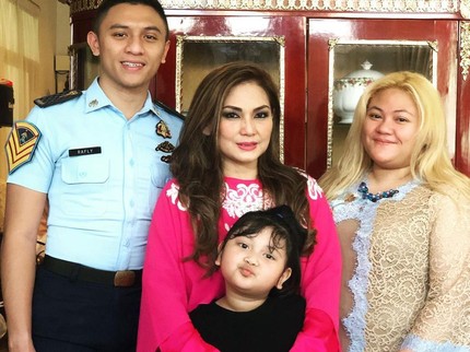 4 Tahun Single Parent, Putri Nia Daniaty akan Menikah Lagi