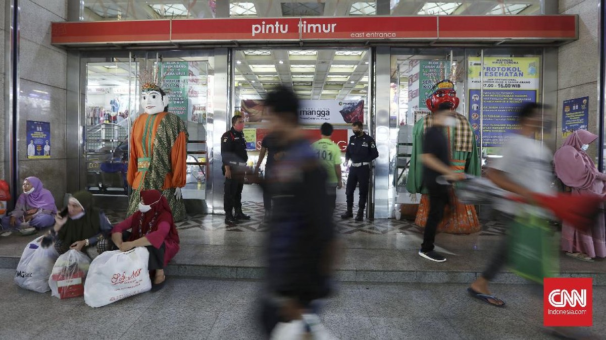 FOTO : Pedagang Tanah Abang Siap Disuntik Vaksin Covid-19