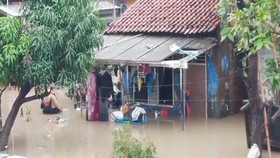VIDEO: Sempat Surut, Warga Pamanukan Kebanjiran Lagi