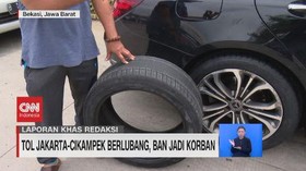 VIDEO: Tol Jakarta-Cikampek Berlubang, Ban jadi Korban