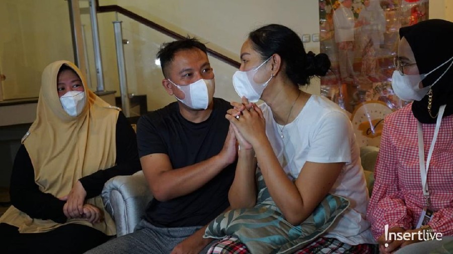 Vicky Prasetyo & Kalina Oktarani