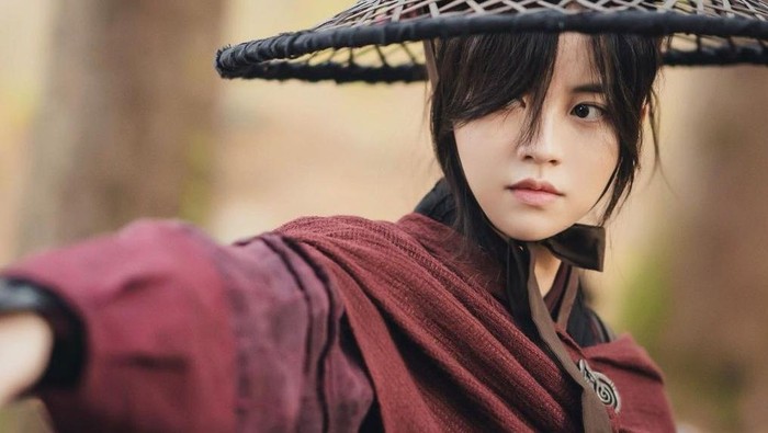 5 Pesona Kim So Hyun dalam Drama Sageuk, dari Putri Mahkota hingga Tentara Perang 5 Pesona Kim So Hyun dalam Drama Sageuk, dari Putri Mahkota hingga Tentara Perang
