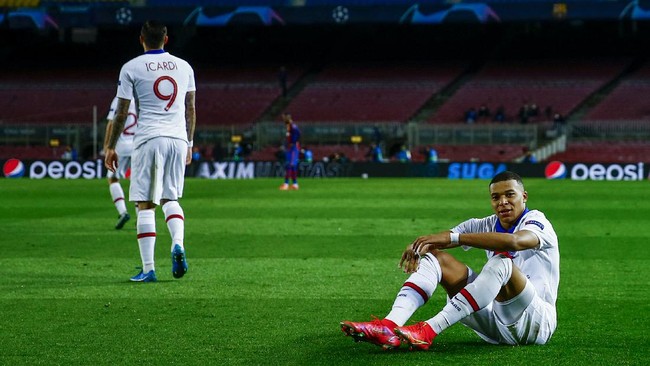 Masa depan Kylian Mbappe yang belum jelas membuat dirinya punya kemungkinan dikurung dan tidak dimainkan oleh PSG.