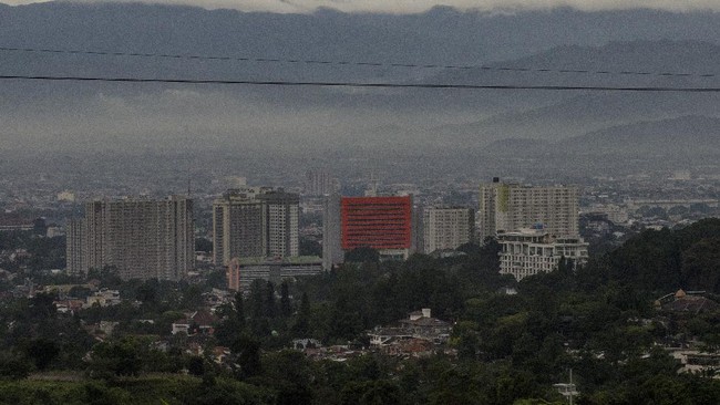 Denyut ekonomi di jalur Sesar Lembang bisa mengundang kerugian triliunan rupiah jika tak segera diantisipasi.