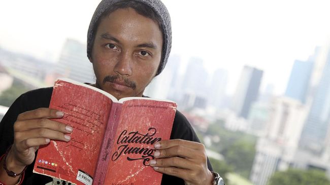 Nama mendiang anak musisi Iwan Fals, Galang Rambu Anarki, ikut trending setelah Kinasih Menyusuri Bumi, nama anak pertama Fiersa Besari.