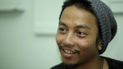 img-title Fiersa Besari Setop Manggung Usai Genset Konser di Pekanbaru Meledak