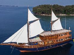 Wisata Kapal Pinisi Tak Cuma di Labuan Bajo, Kepulauan Seribu Juga Bisa!