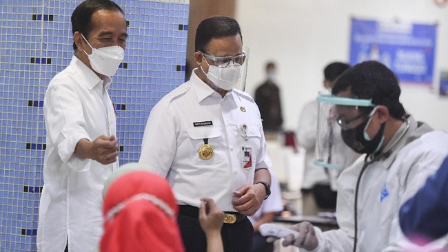 Pakar menyebut lockdown bisa diterpakan secara selektif di wilayah dengan kasus Corona tinggi, seperti Jawa dan Madura, pada periode tertentu.