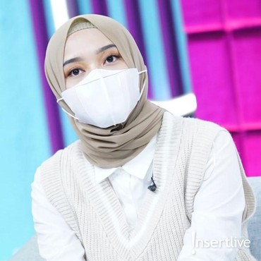 Diteror Kata-kata Kasar, Begini Balasan Putri Delina