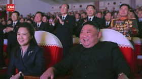 VIDEO: Setahun Menghilang, Istri Kim Jong Un Muncul Kembali
