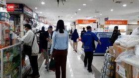 VIDEO: Sejumlah Pedagang Pasar Senen Ragu Divaksin
