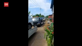 VIDEO: Saat Warga Sekampung Mendadak Jadi Milyarder
