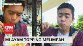 VIDEO: Mencicipi Bubur Ayam & Mi Ayam Toping Berlimpah