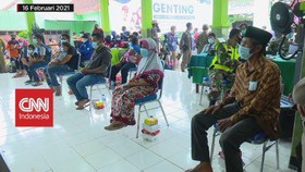 VIDEO: Berjam-Jam Pengungsi Menanti Menteri