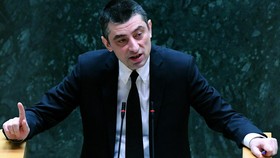 Enggan Tangkap Pemimpin Oposisi, PM Georgia Mundur