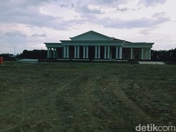 Melihat Grha Megawati Rp 90 M di Dekat Terminal Ir Soekarno Rp 60 M