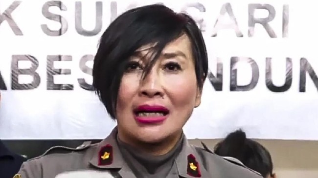 Kompol Yuni Purwanti juga tercatat memiliki harta Rp450 juta dan utang Rp340 juta, sehingga total harta Yuni tercatat Rp110 juta.