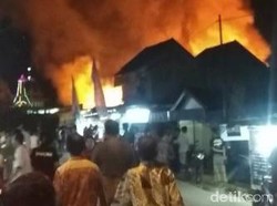 Pasar Kepohbaru di Bojonegoro Terbakar