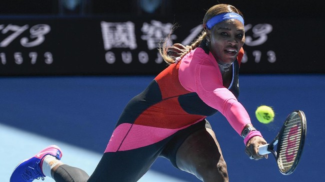 Serena Williams tersingkir dari ajang Grand Slam Prancis Terbuka 2021 sedangkan Roger Federer memutuskan mundur dari turnamen.