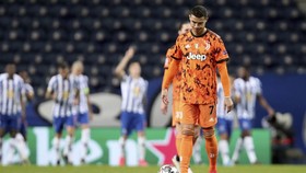 Hasil Liga Champions: Juventus Dikalahkan Porto 1-2