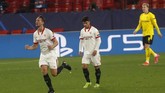 FOTO: Haaland Bersinar, Dortmund Bungkam Sevilla Borussia Dortmund berhasil mengalahkan Sevilla dengan skor 3-2 lewat dua gol dari Erling Haaland. Simak foto pilihan laga tersebut.