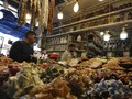 Uniknya Pasar di Irak, Pembeli Pertama Boleh Bayar Semampunya