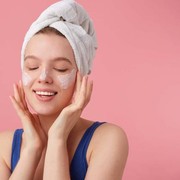 Stop! Kebiasaan Buruk ini Dapat Merusak Kulit Wajah Ladies