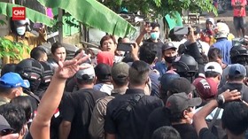 VIDEO: Ricuh Pembongkaran 134 Bangunan Liar