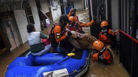 Warga Jatipadang Meninggal di Tengah Kepungan Banjir Jakarta
